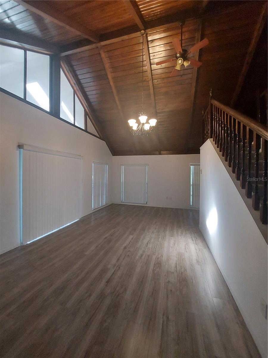 BLUE LAKE - Residential