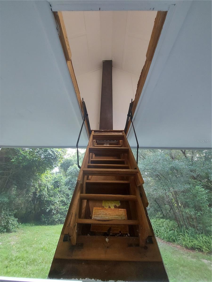 BLUE LAKE - Residential