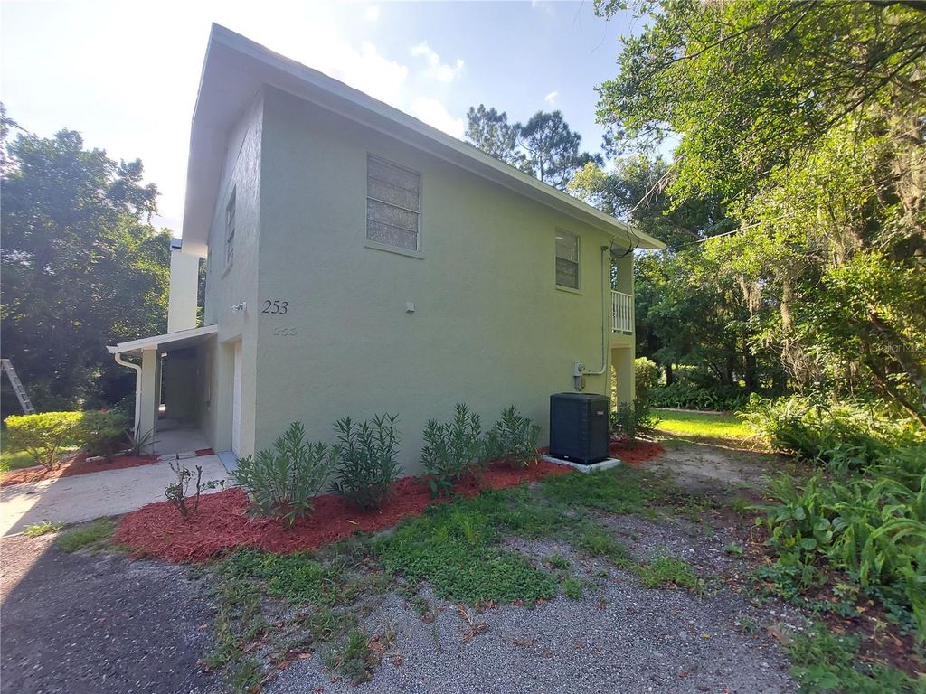 Photo of 253 N Blue Lake Avenue, Deland, FL 32724 (MLS # R4910364)