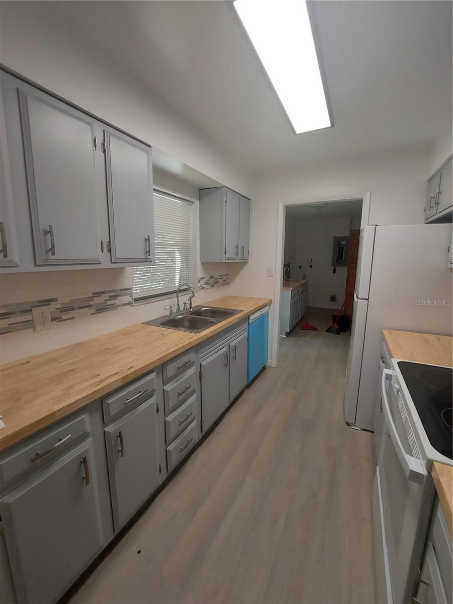 BLUE LAKE - Residential