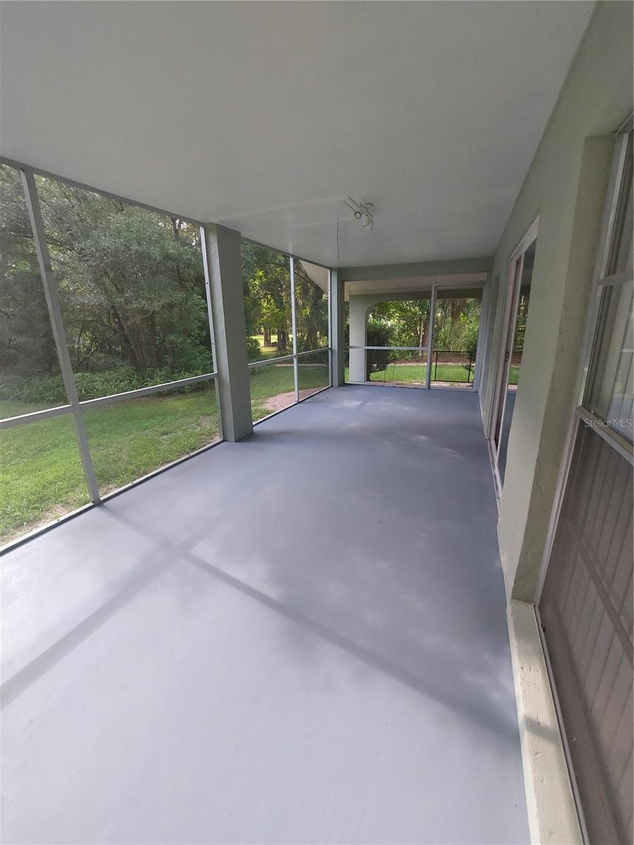 BLUE LAKE - Residential