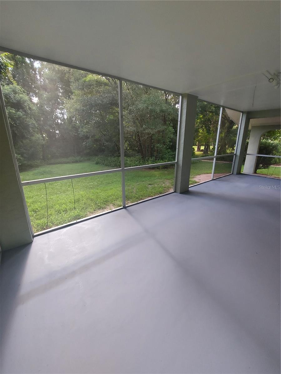 BLUE LAKE - Residential