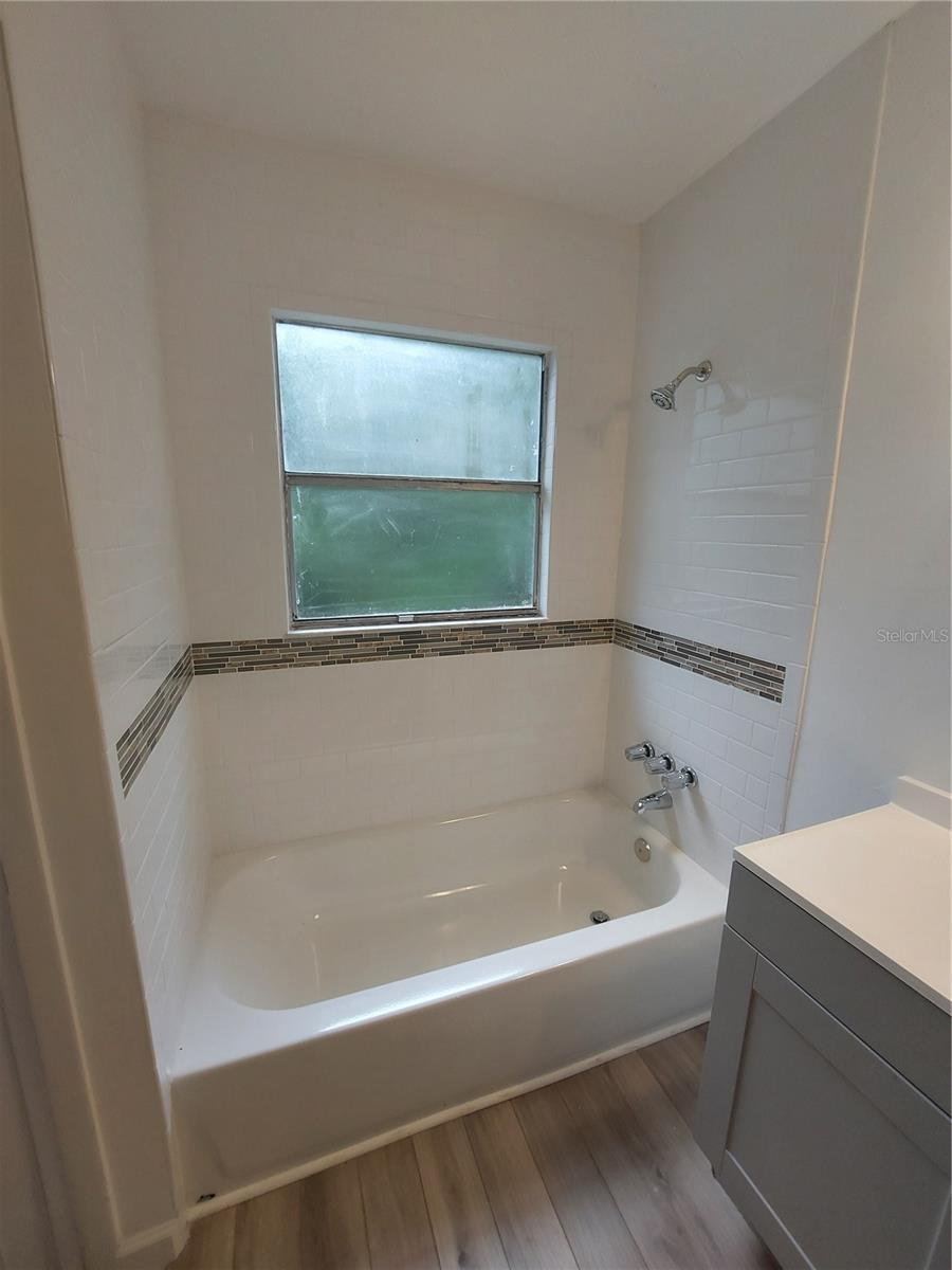 BLUE LAKE - Residential