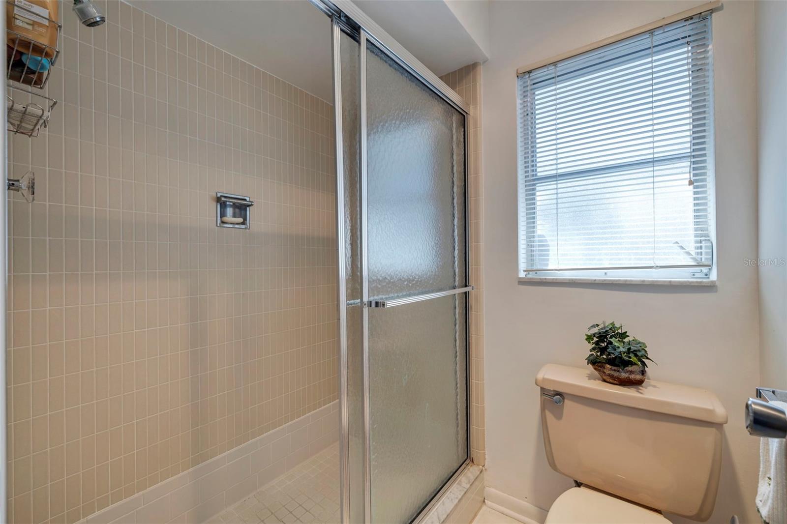 LAKEWOOD ESTATES SEC B - Residential