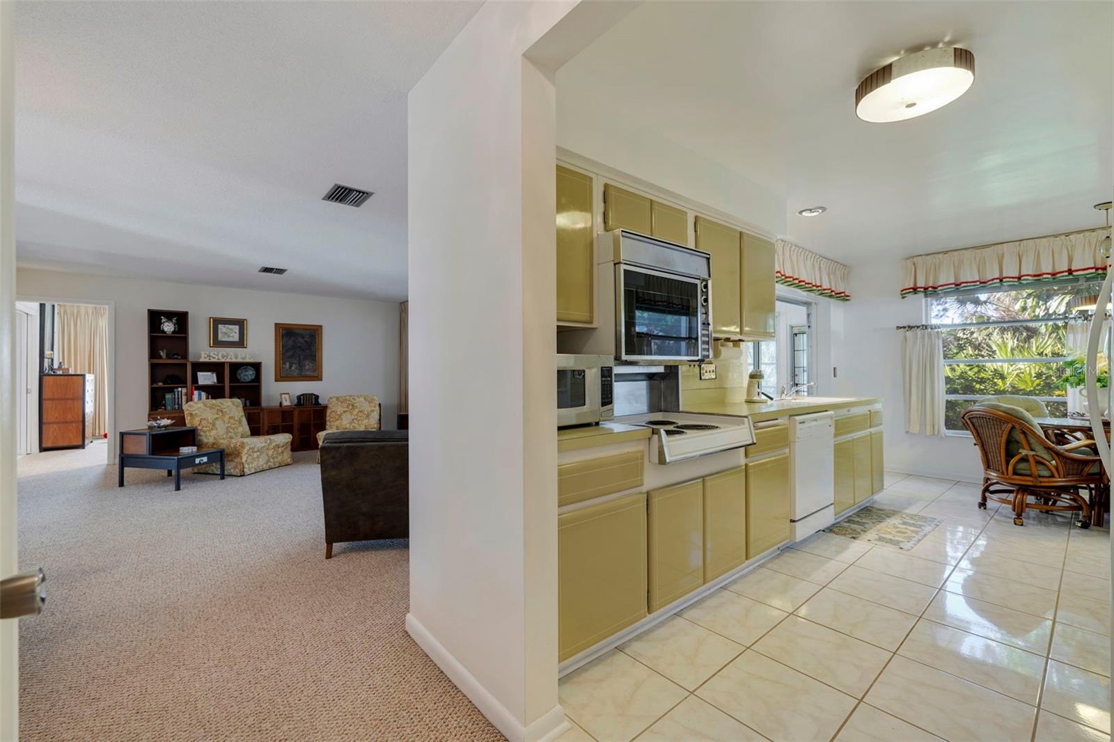 LAKEWOOD ESTATES SEC B - Residential