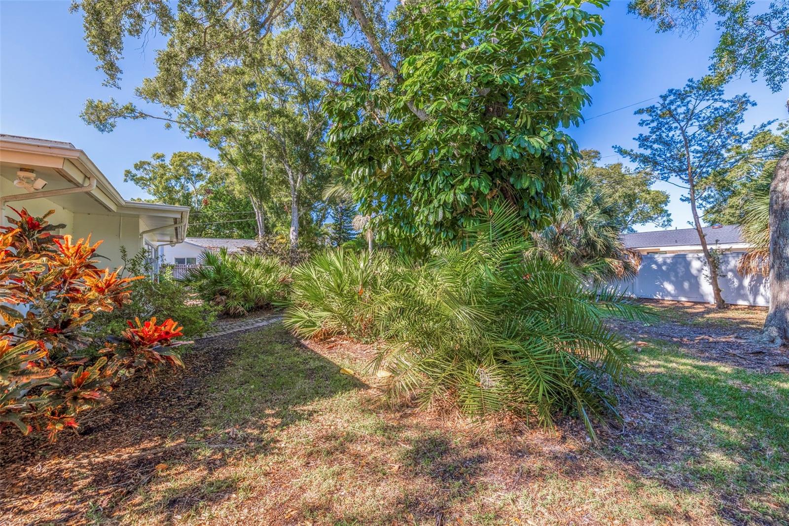 LAKEWOOD ESTATES SEC B - Residential