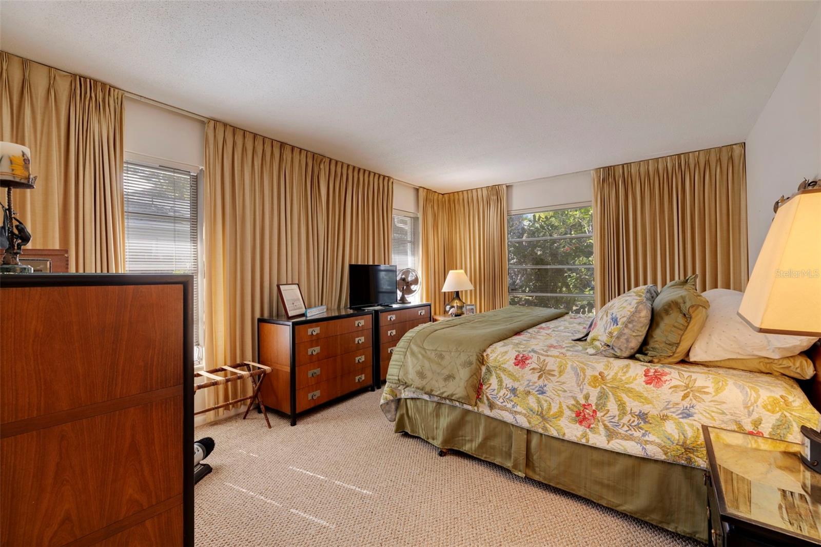 LAKEWOOD ESTATES SEC B - Residential