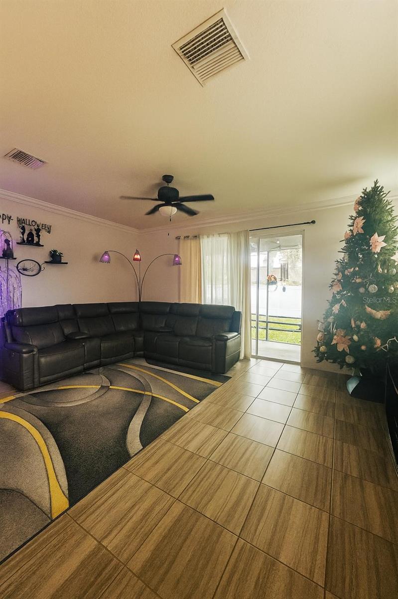 AVELAR CREEK NORTH - Residential Lease