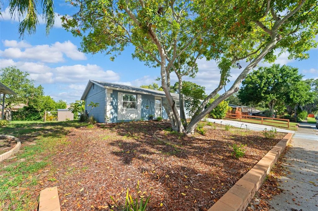 Photo of 908 Toddsmill Trace, Tarpon Springs, FL 34689 (MLS # TB8404505)