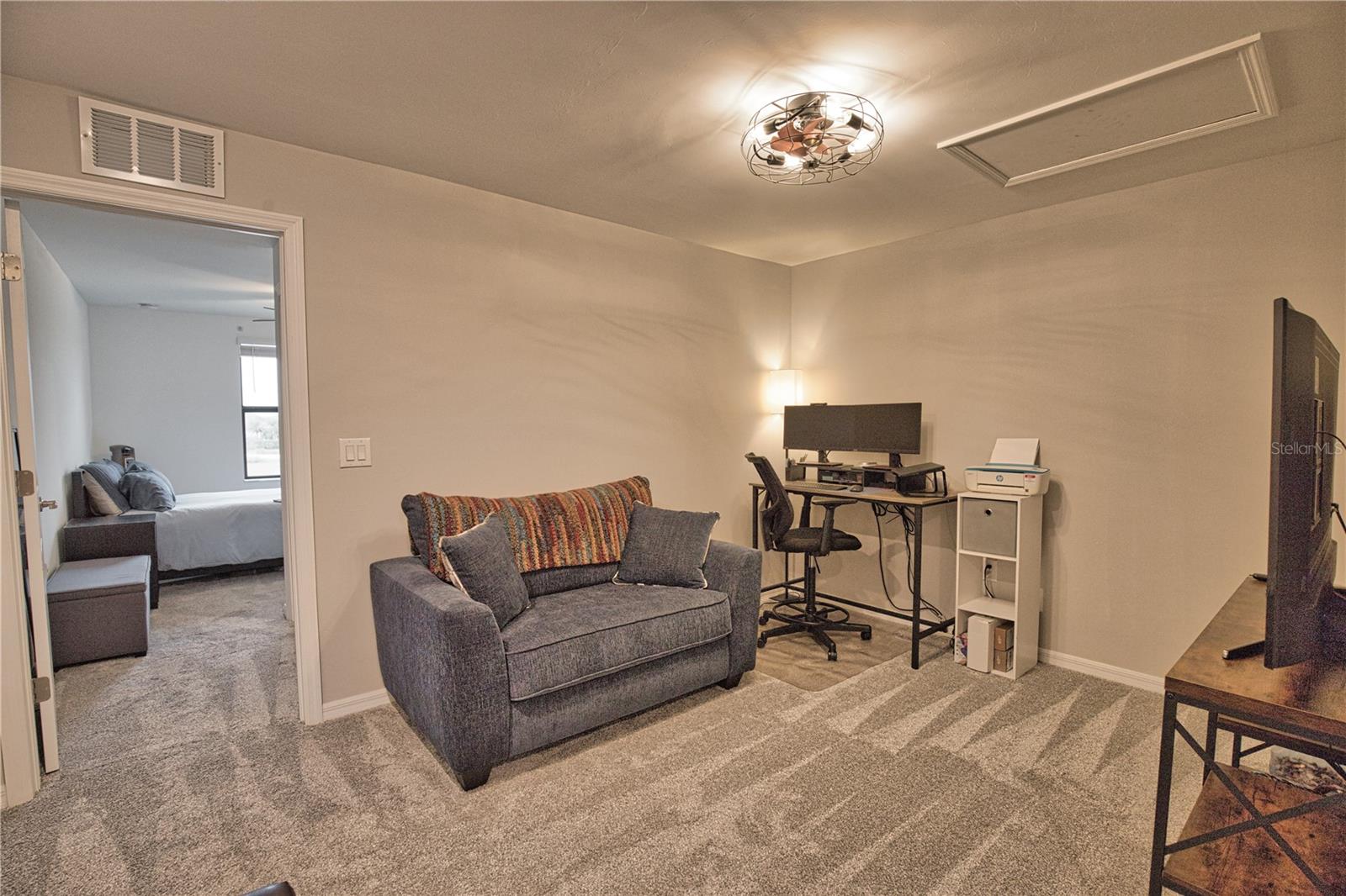 LANDINGS/WEST PORT PH 2 - Residential