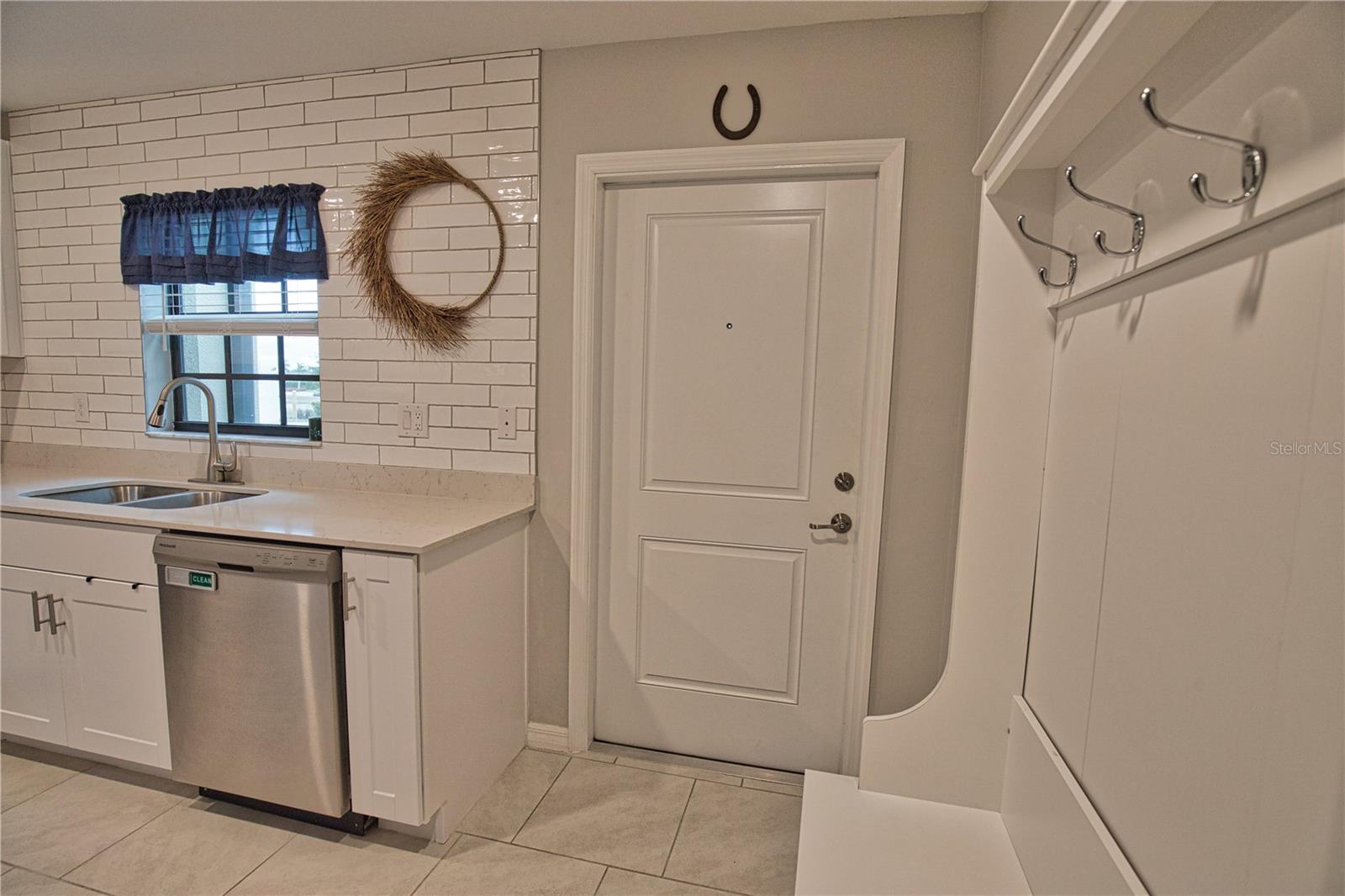 LANDINGS/WEST PORT PH 2 - Residential