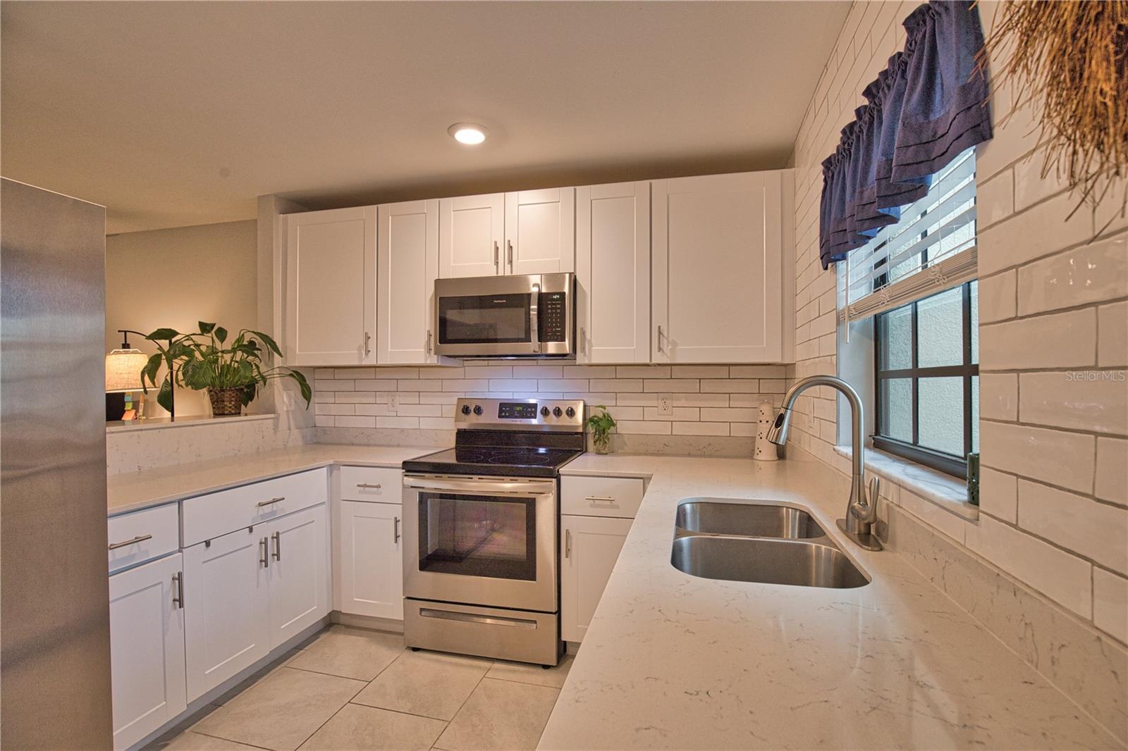 LANDINGS/WEST PORT PH 2 - Residential