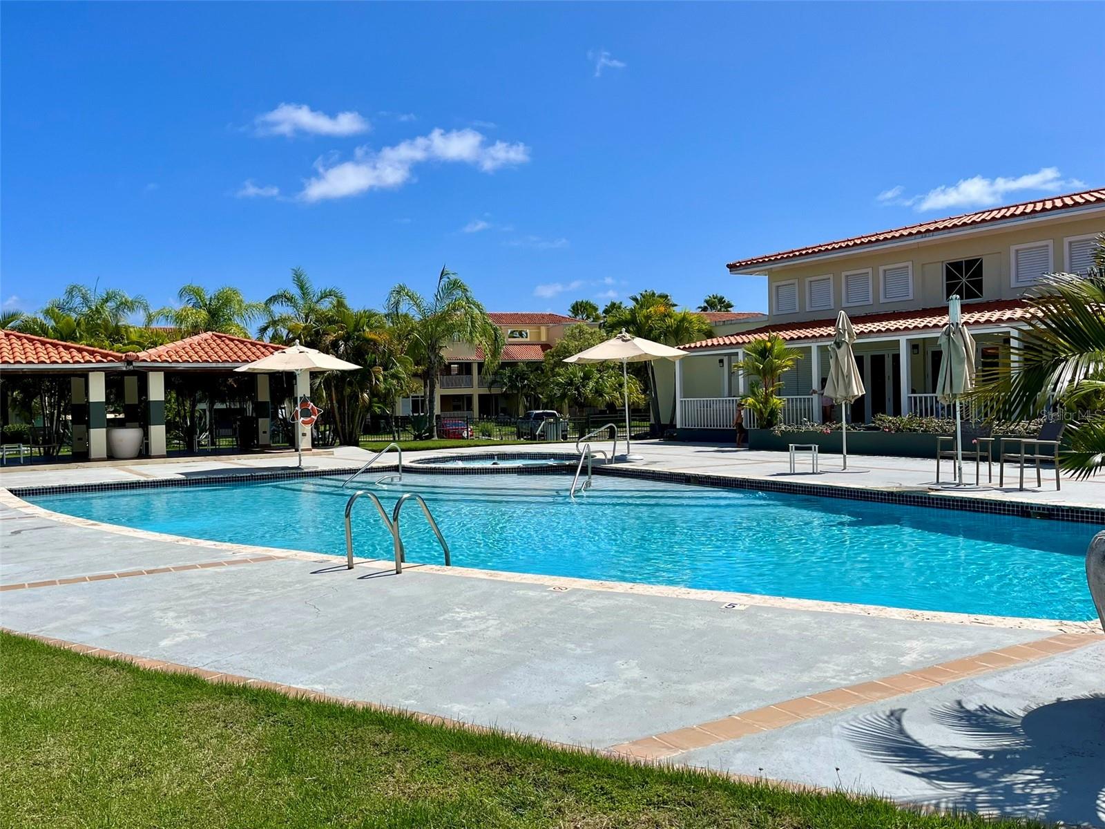 CONDOMINIO HARBOUR LAKES, PALMAS DEL MAR, HUMACAO - Residential