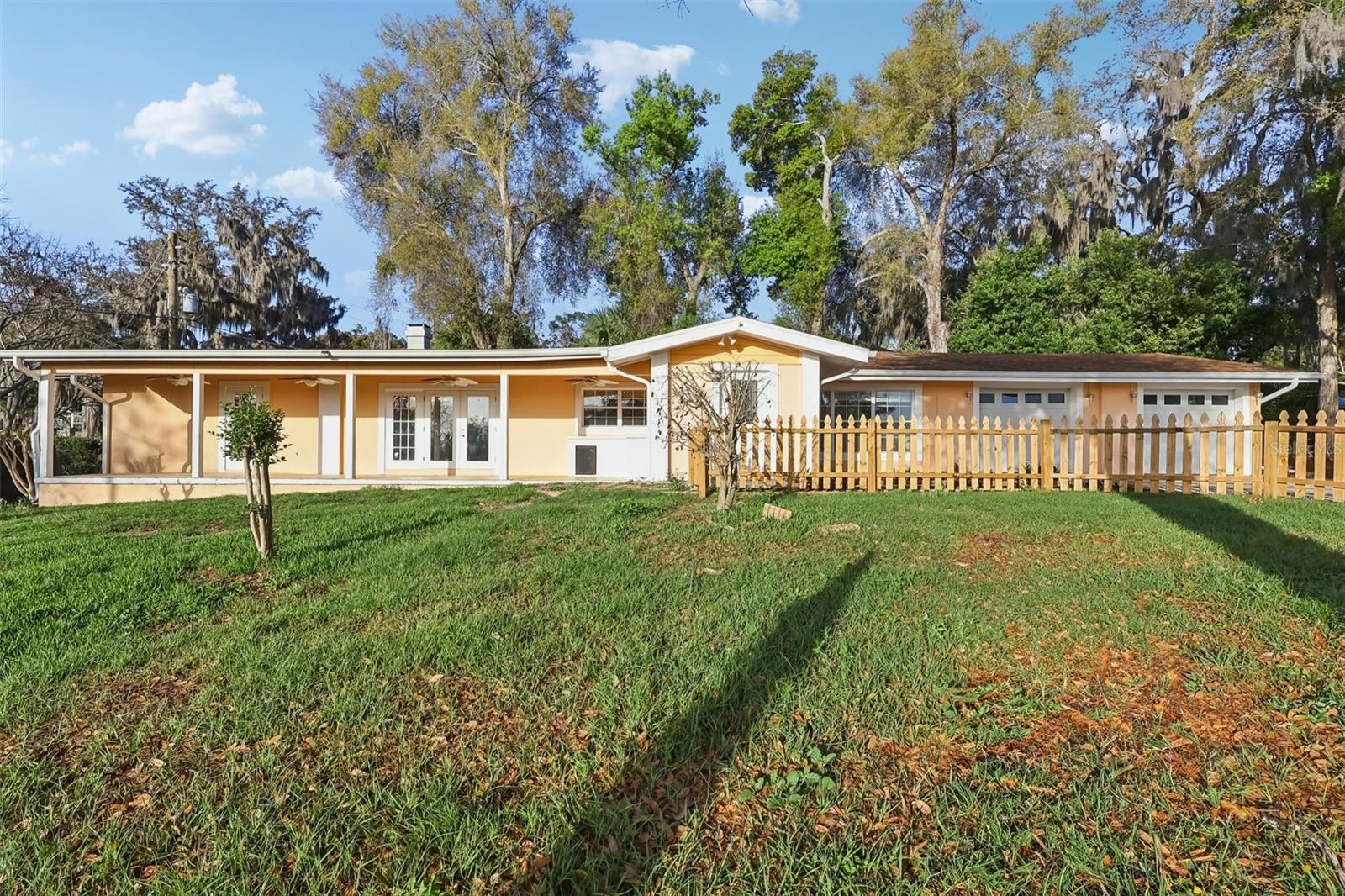 131 E PALMETTO AVENUE