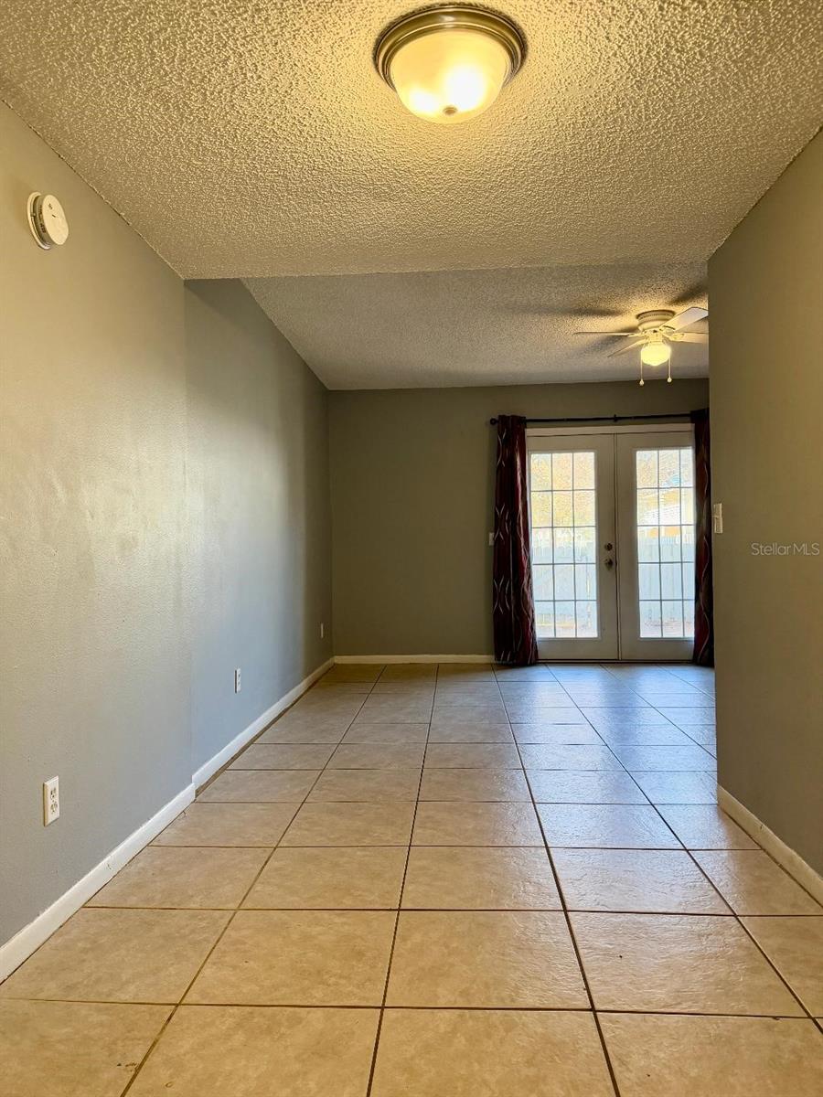 CHELSEA MDWS - Residential Lease