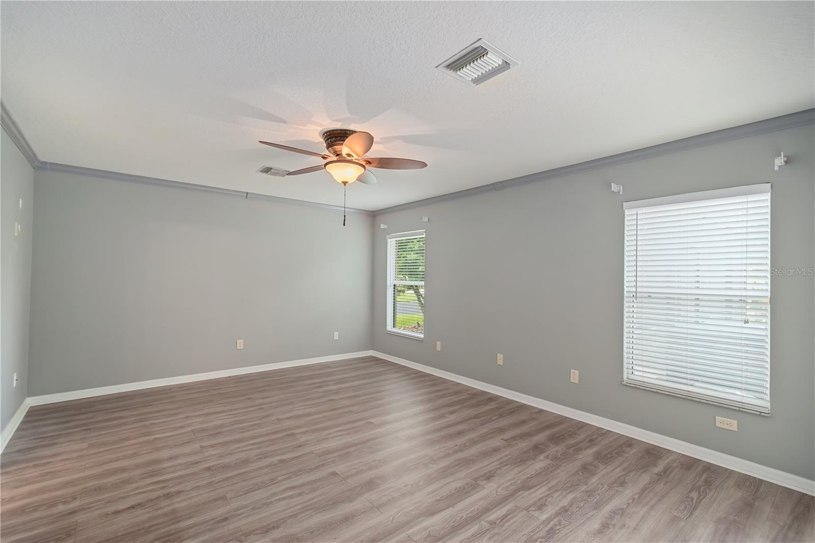 SUMMERGLEN PH 04 - Residential