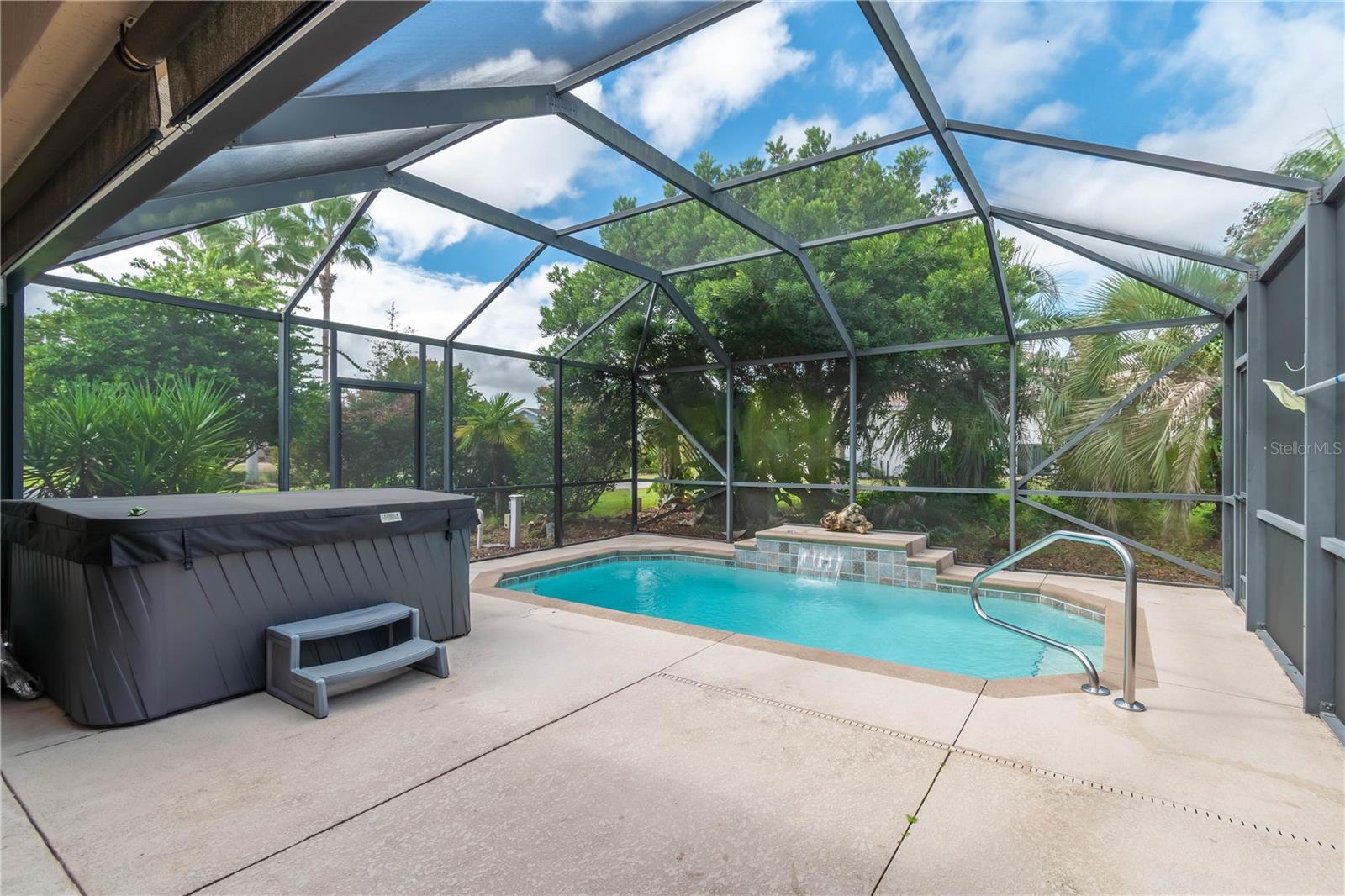SUMMERGLEN PH 04 - Residential