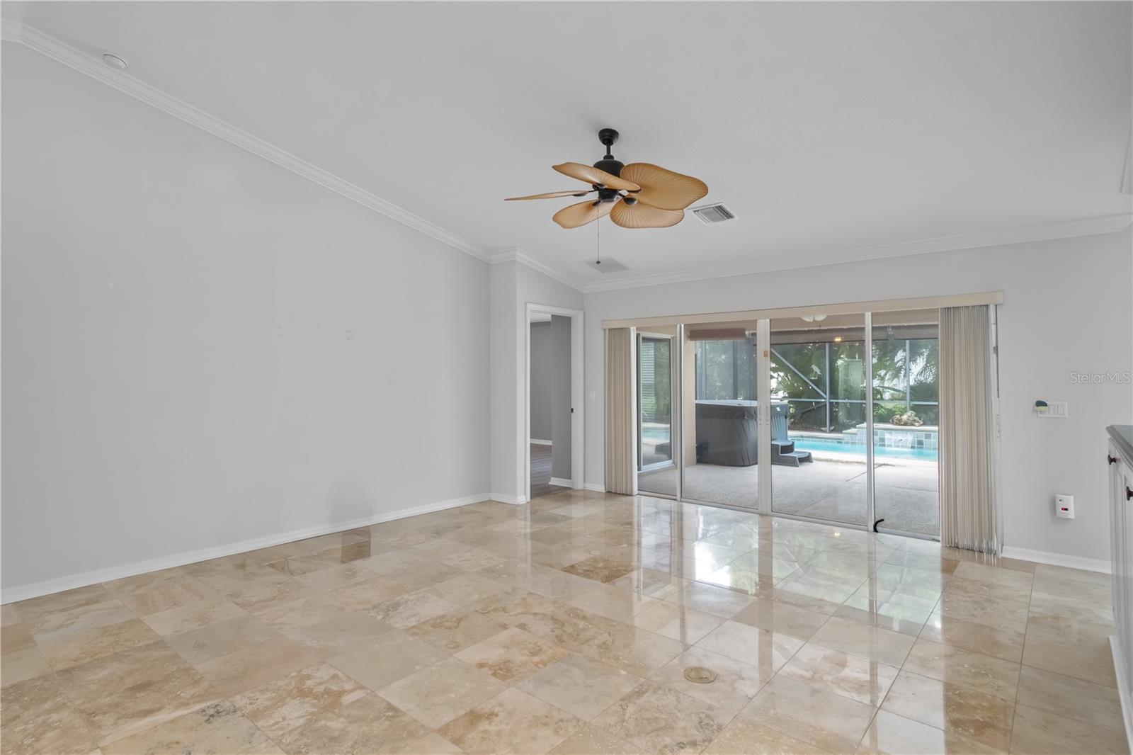 SUMMERGLEN PH 04 - Residential