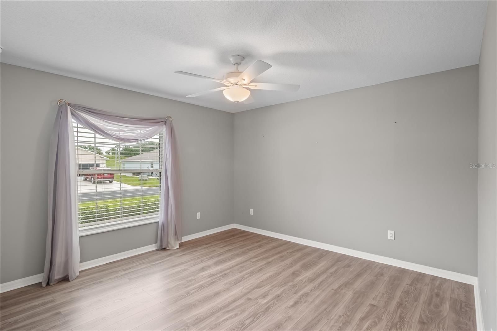 SUMMERGLEN PH 04 - Residential