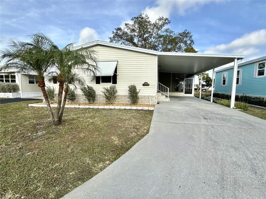 Photo of 7107 Mount Essex Drive NE #520, St Petersburg, FL 33702 (MLS # TB8454306)