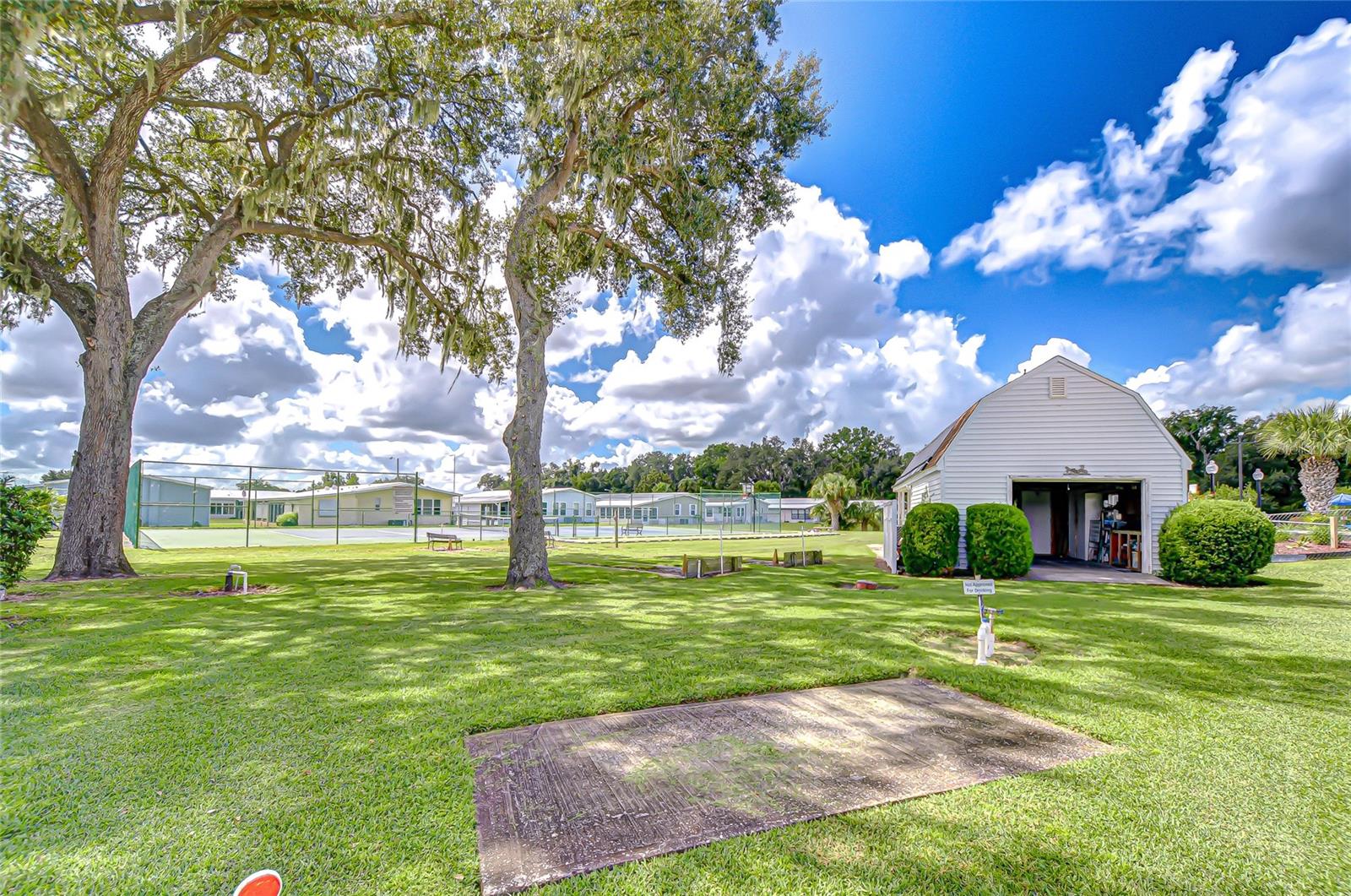 COLONY HILLS COMMUNITY - Residential