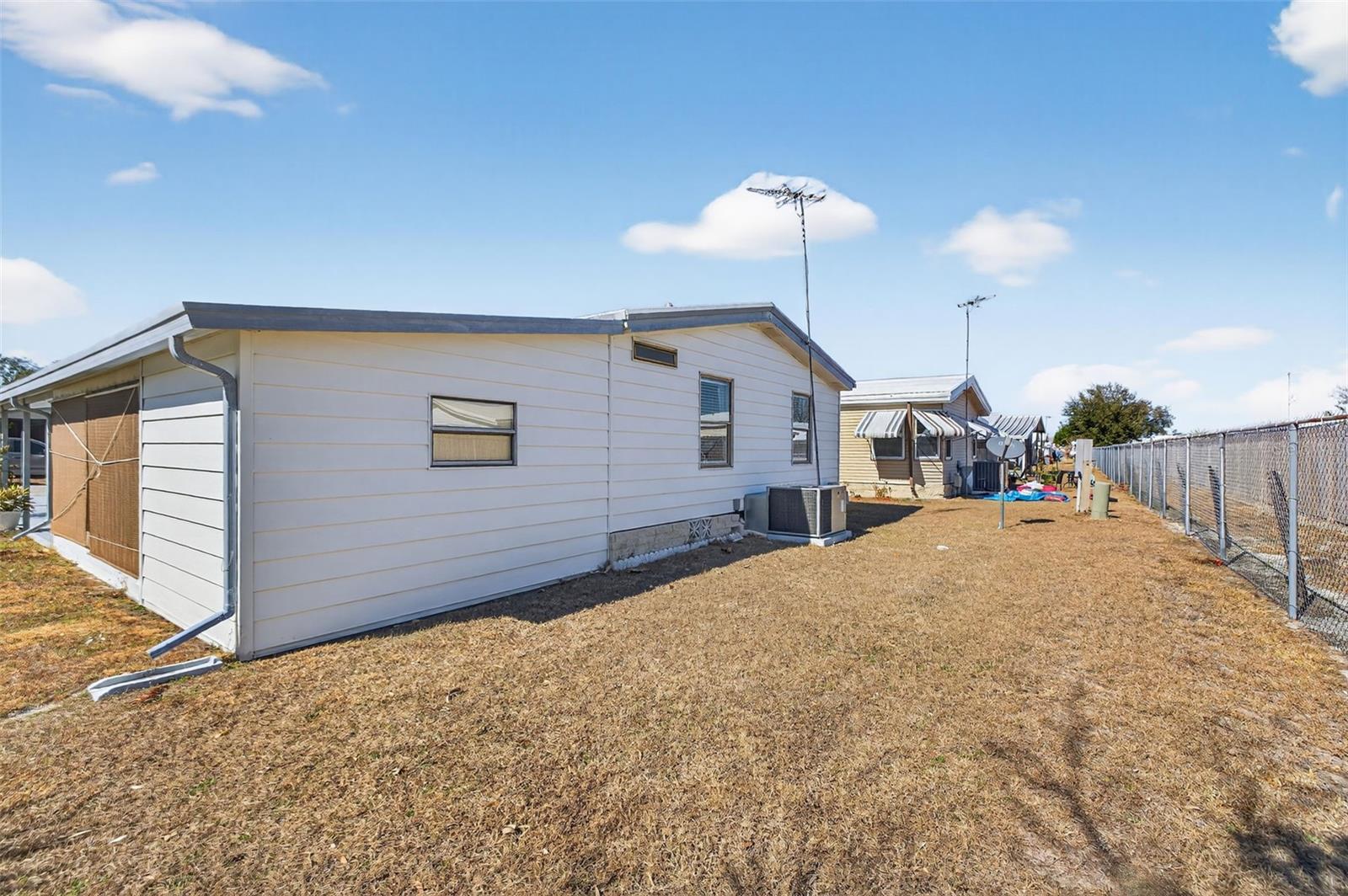 COLONY HILLS COMMUNITY - Residential