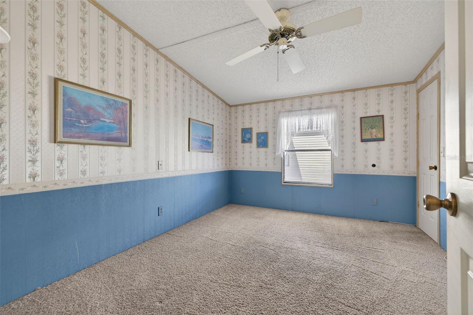 COLONY HILLS COMMUNITY - Residential