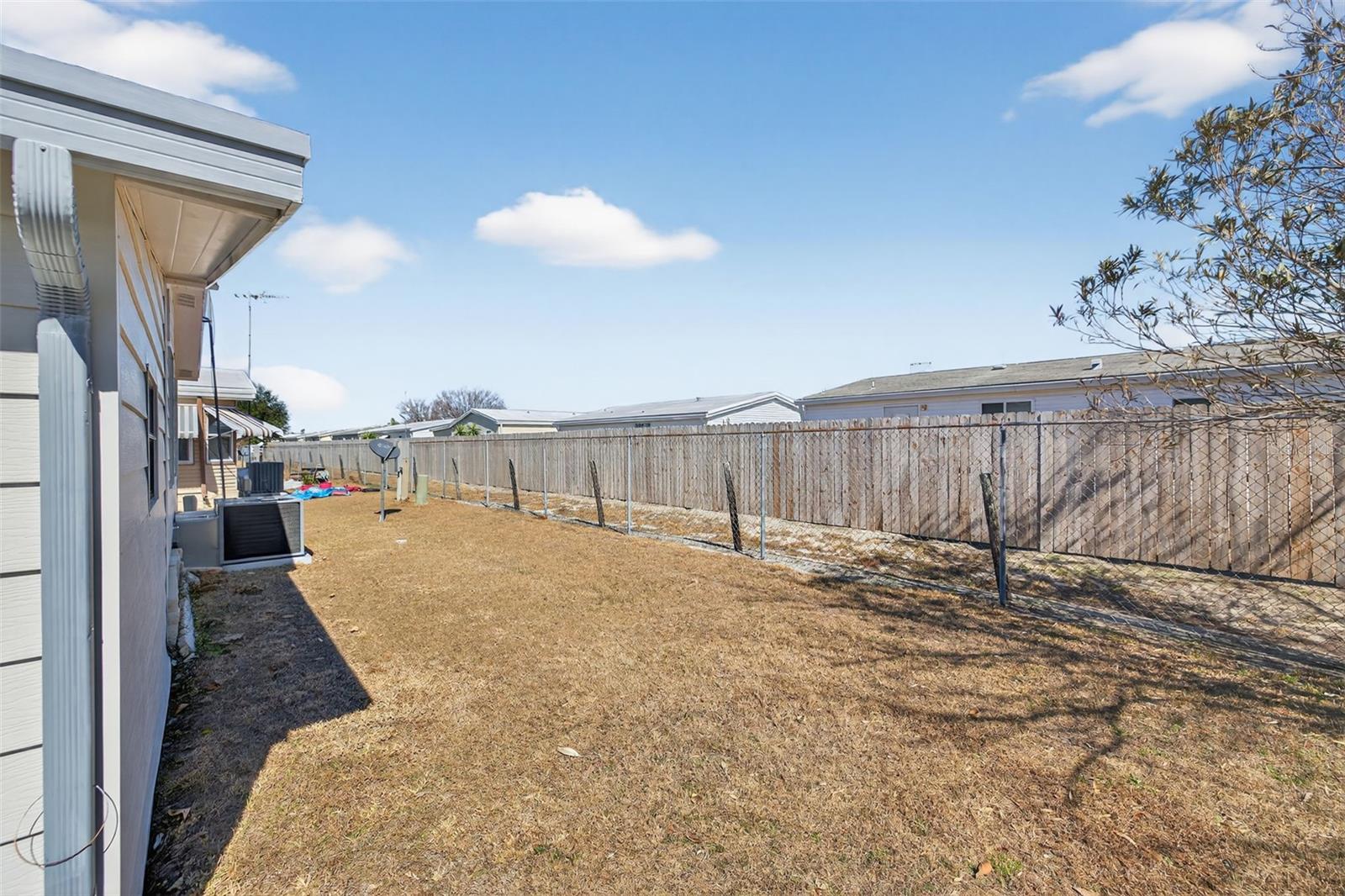 COLONY HILLS COMMUNITY - Residential