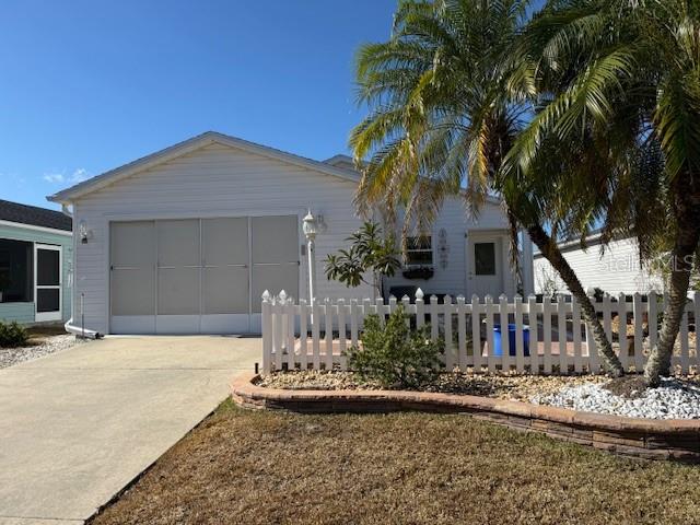 VILLAGES OF SUMTER VILLA VALDEZ - Residential