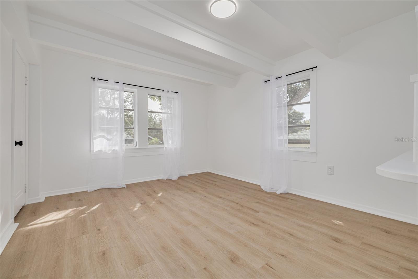 HILCREST - Residential Income