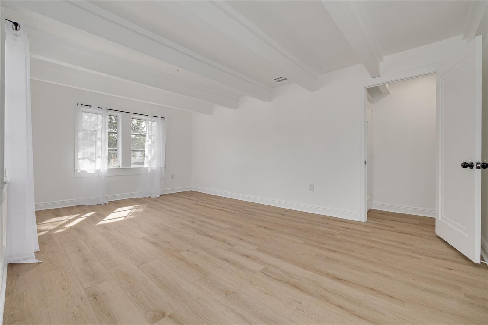 HILCREST - Residential Income