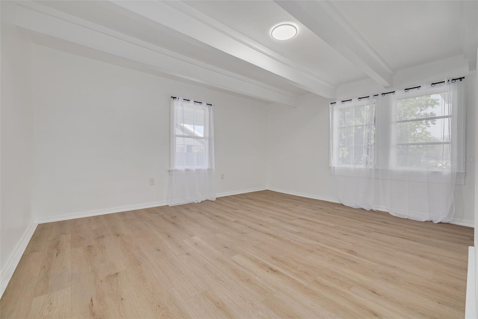 HILCREST - Residential Income