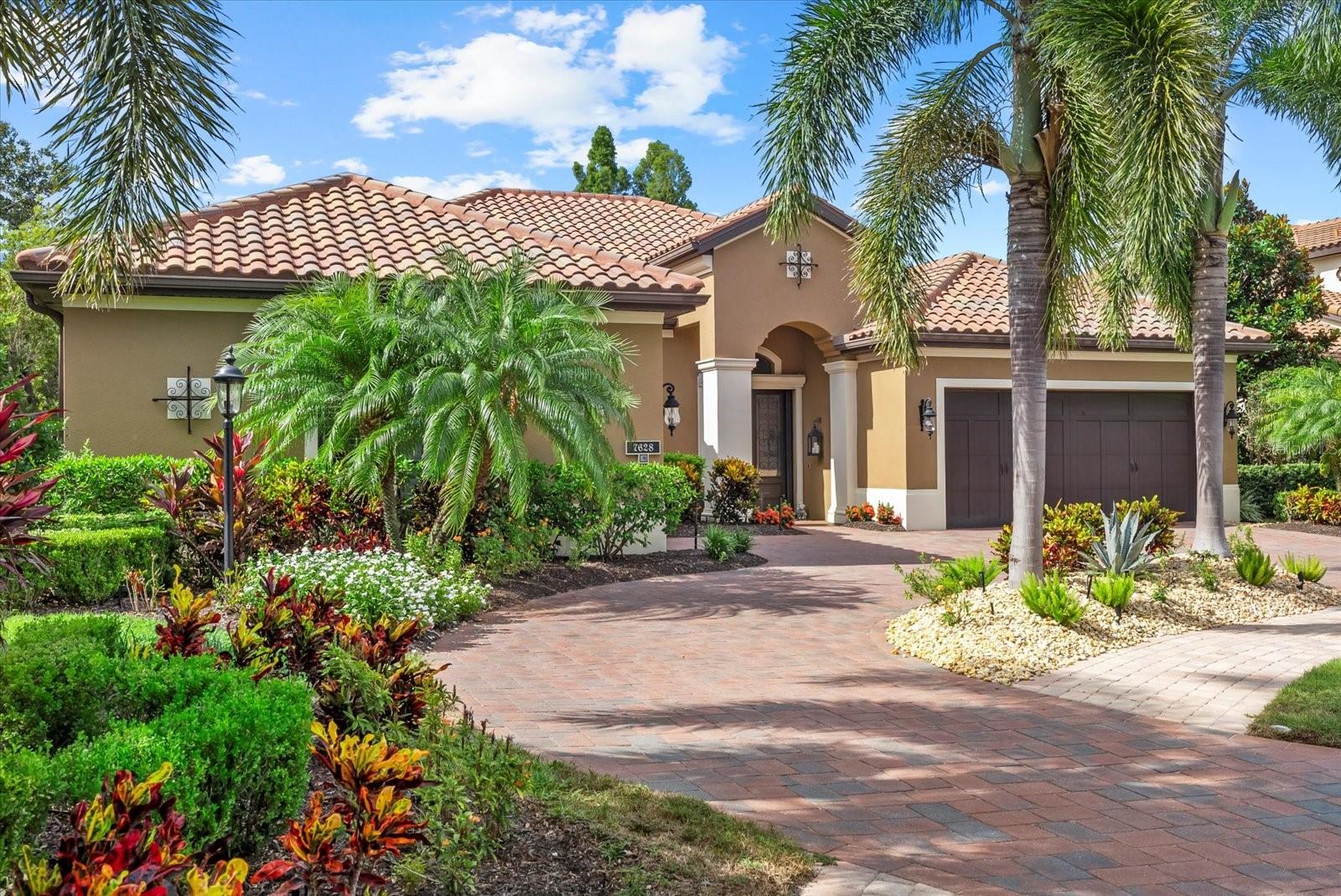 COUNTRY CLUB EAST AT LAKEWD RNCH RR - Residential