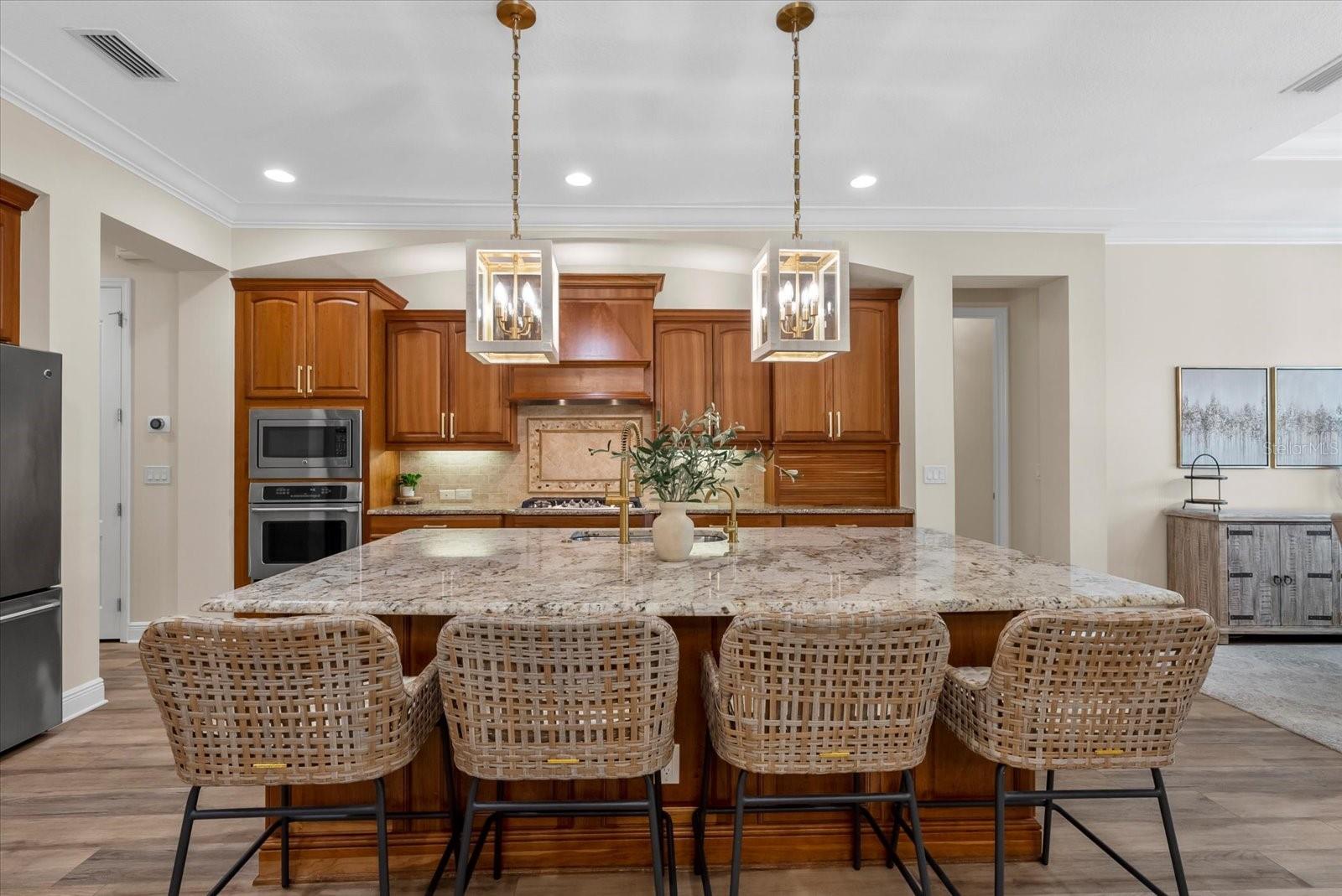 COUNTRY CLUB EAST AT LAKEWD RNCH RR - Residential
