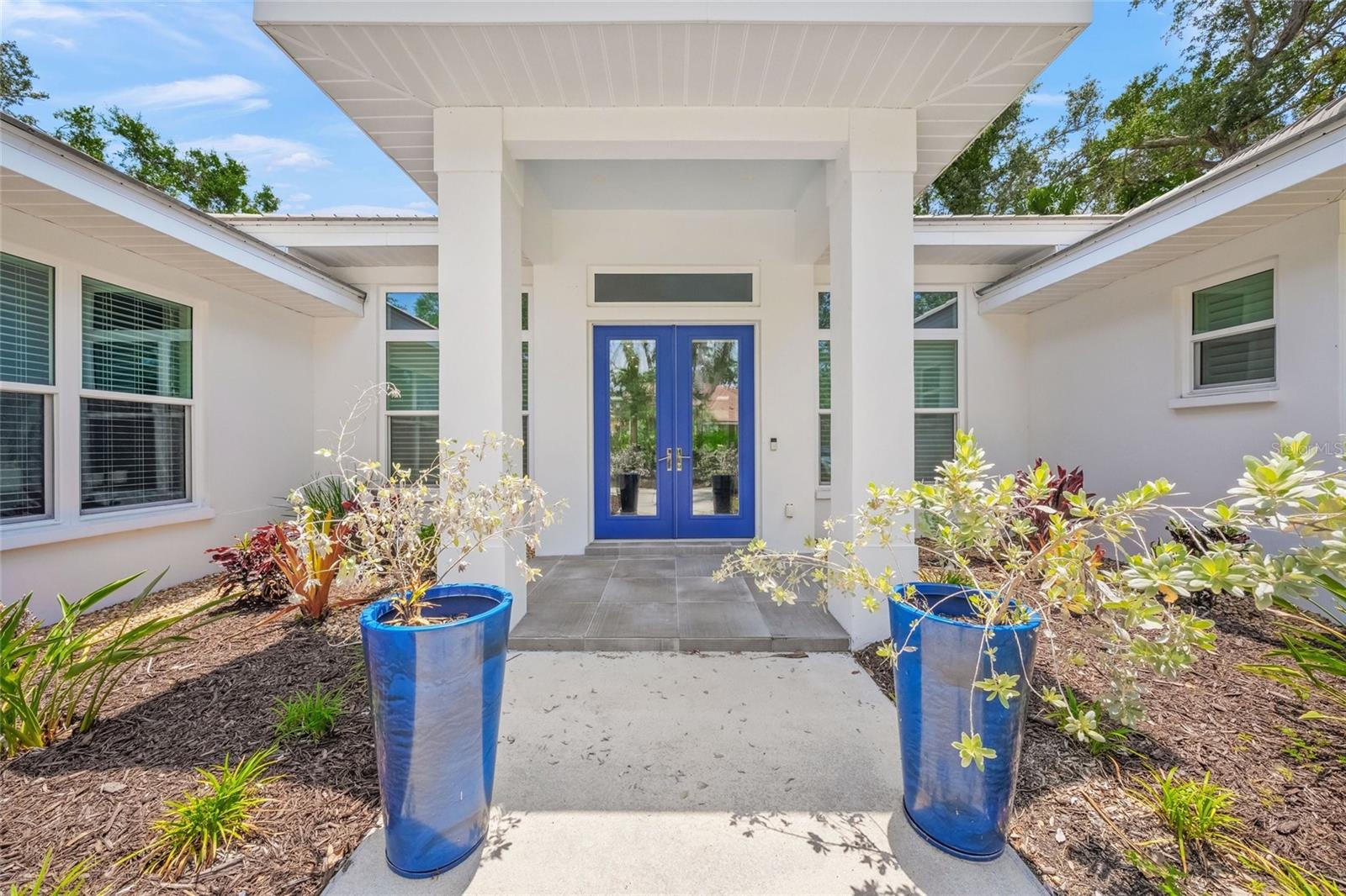 924 INDIAN BEACH DRIVE