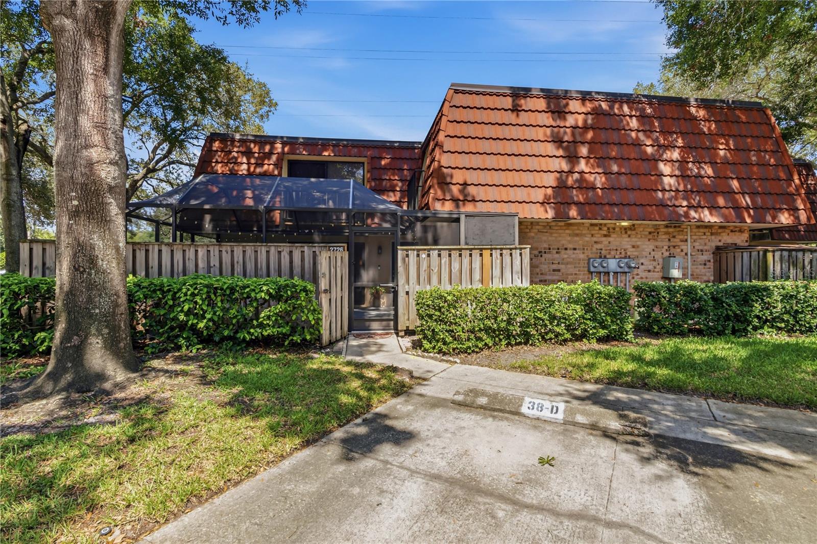 2726 14TH COURT