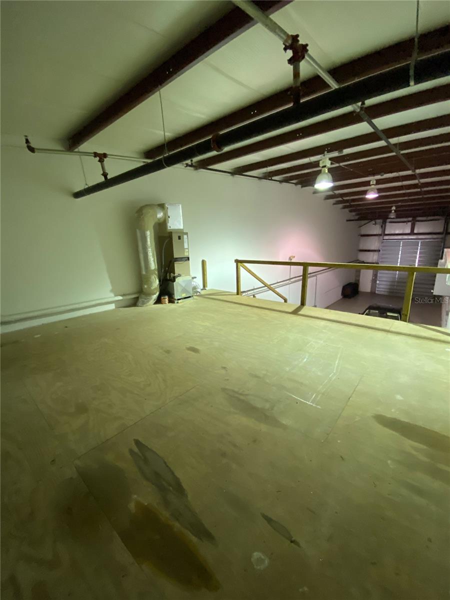 VENICE BUS SUITES 1 - Commercial Sale