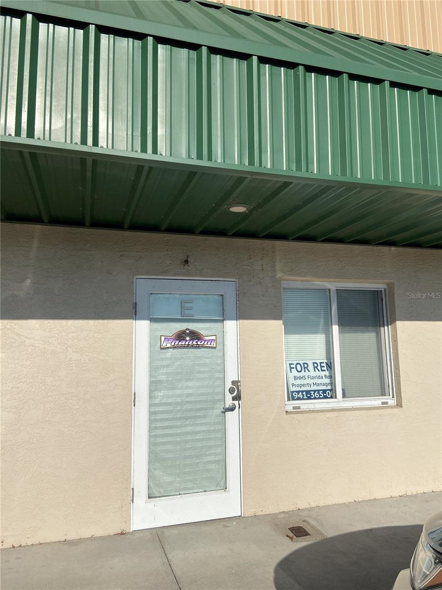 VENICE BUS SUITES 1 - Commercial Sale