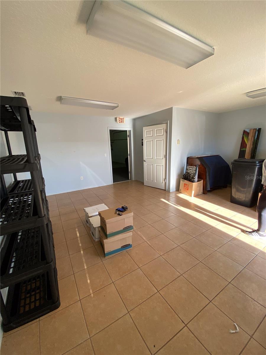 VENICE BUS SUITES 1 - Commercial Sale