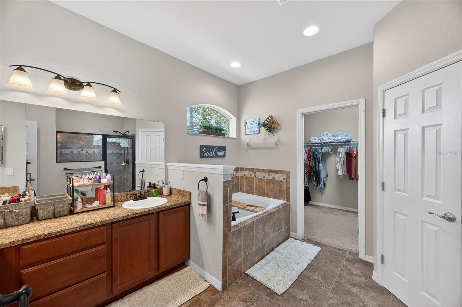 SOUTHERN MEADOWS - Residential