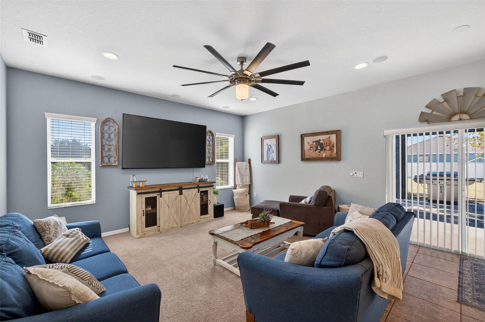 SOUTHERN MEADOWS - Residential