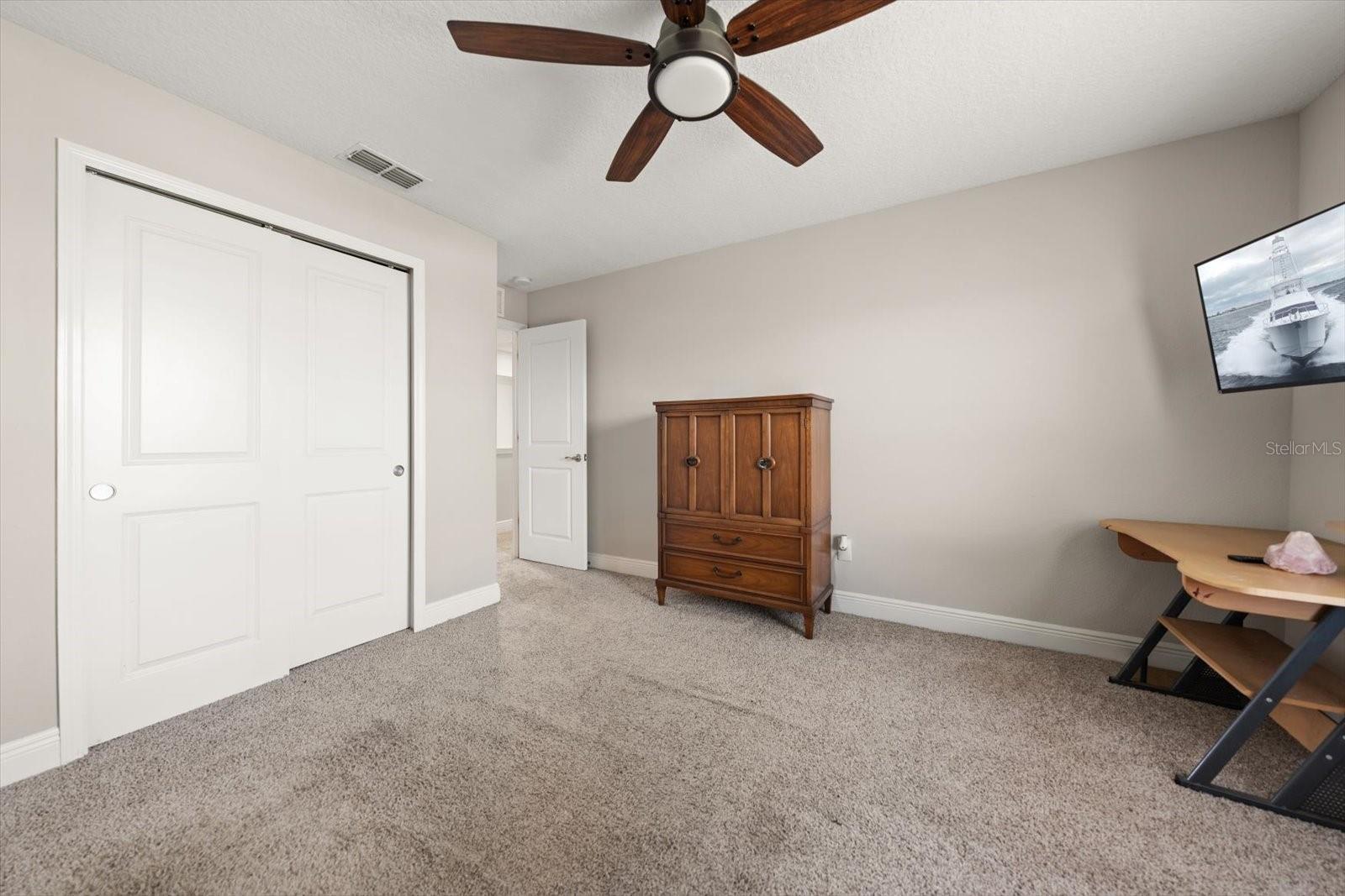 HERITAGE OAKS TWNHMS - Residential