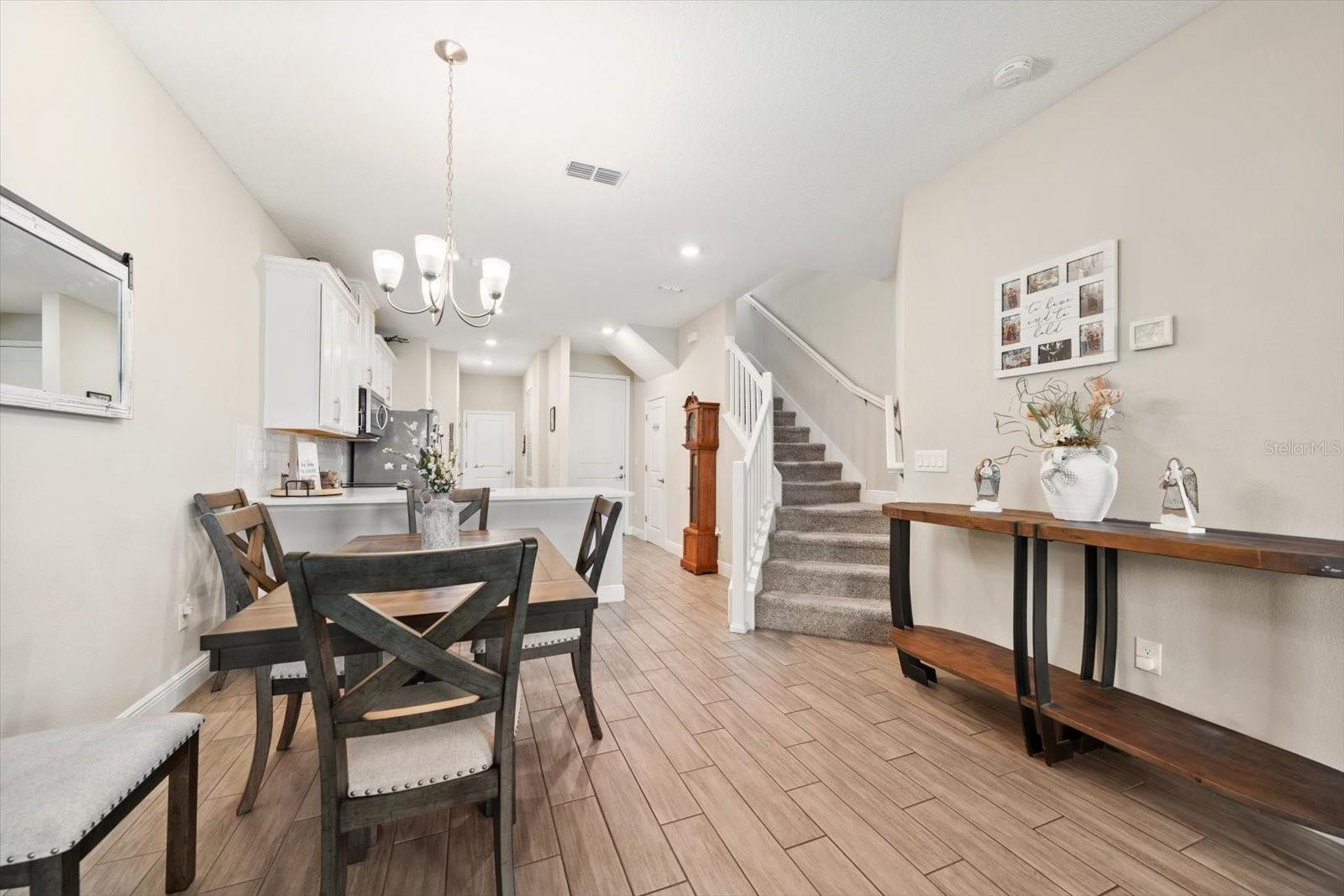 HERITAGE OAKS TWNHMS - Residential