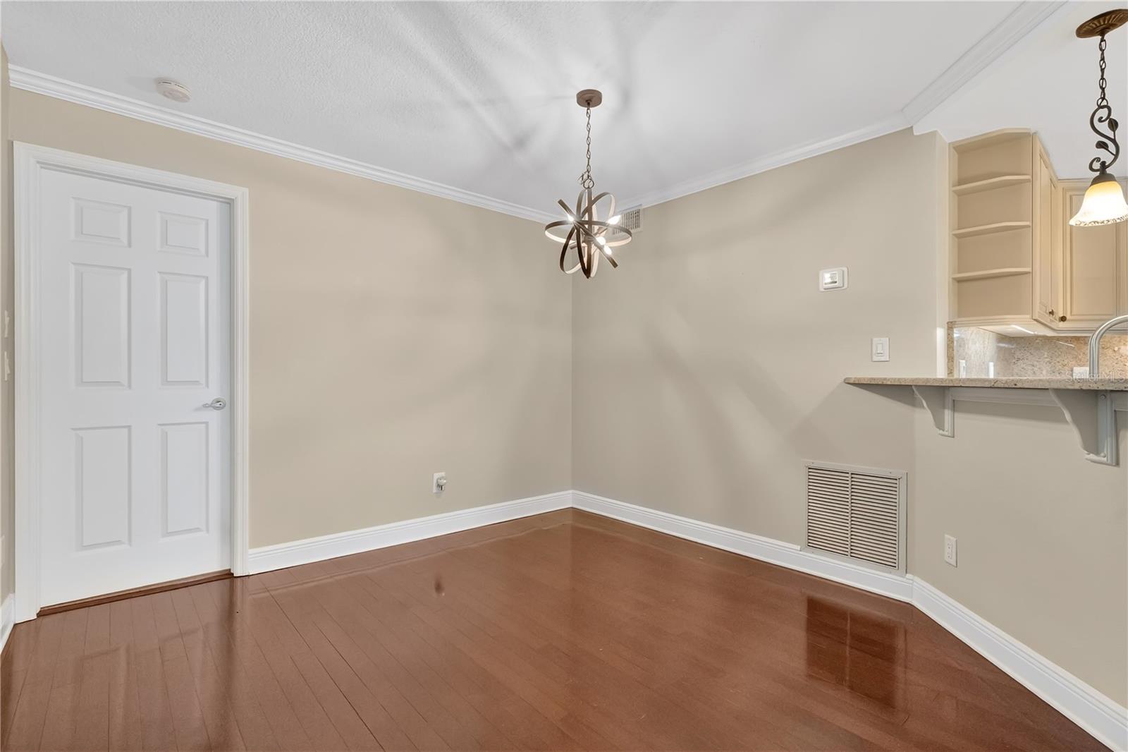 LAKE PINELOCH VILLAGE CONDO 03 - Residential