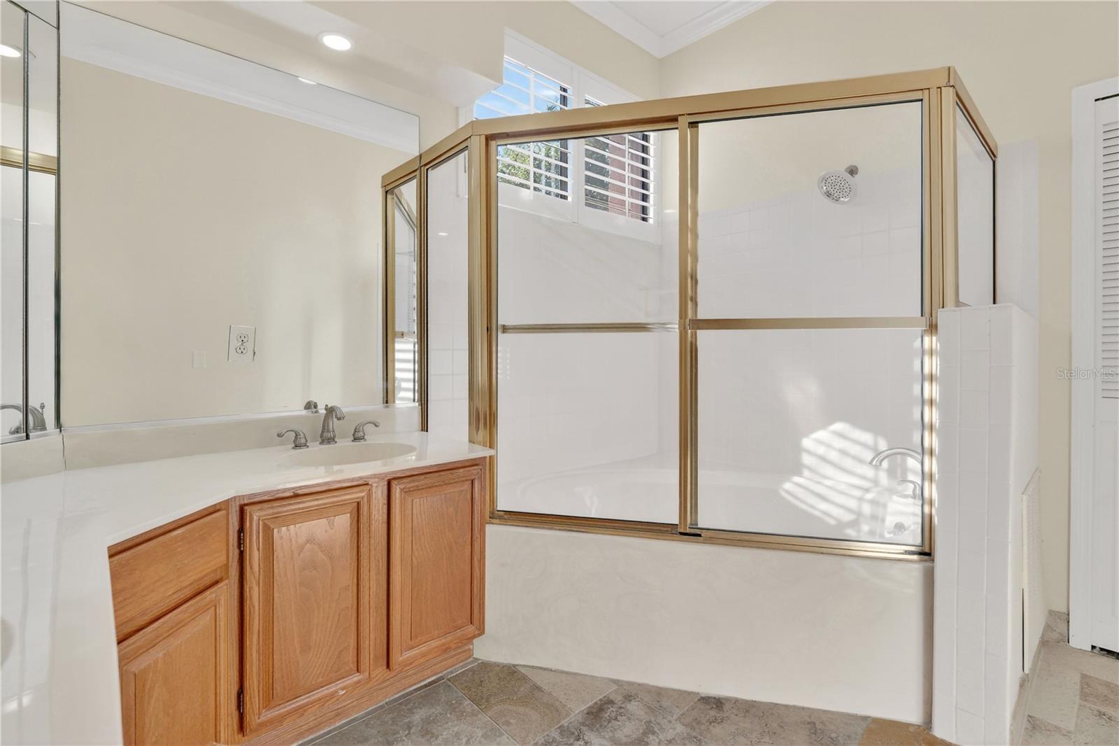 LAKE PINELOCH VILLAGE CONDO 03 - Residential