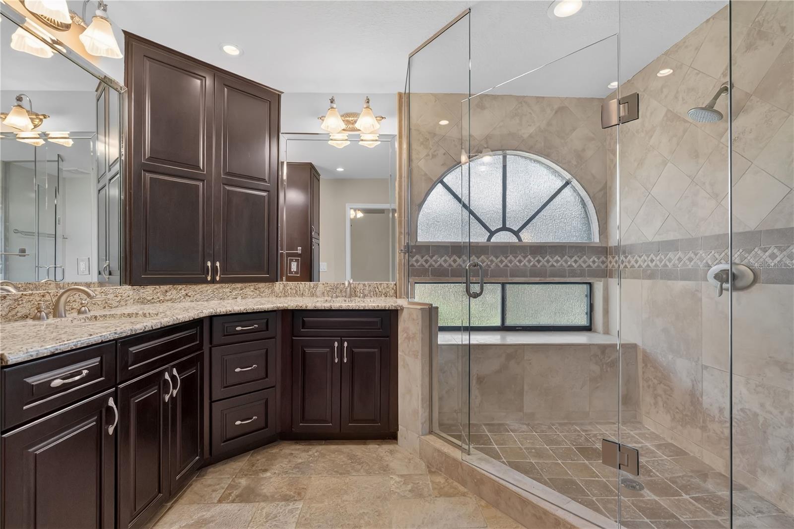 LAKE PINELOCH VILLAGE CONDO 03 - Residential