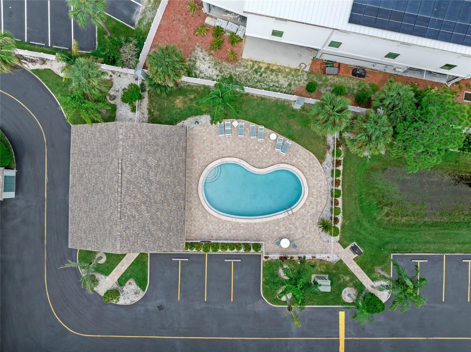 HARBOR POINTE CONDO - Residential