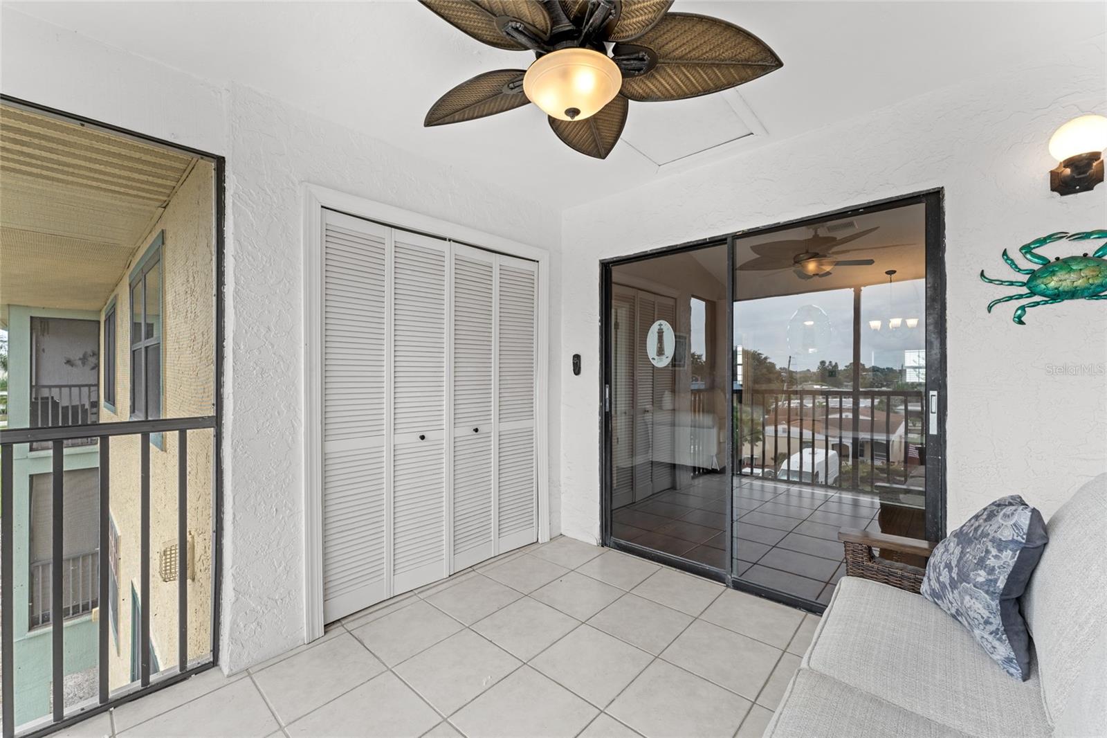 HARBOR POINTE CONDO - Residential