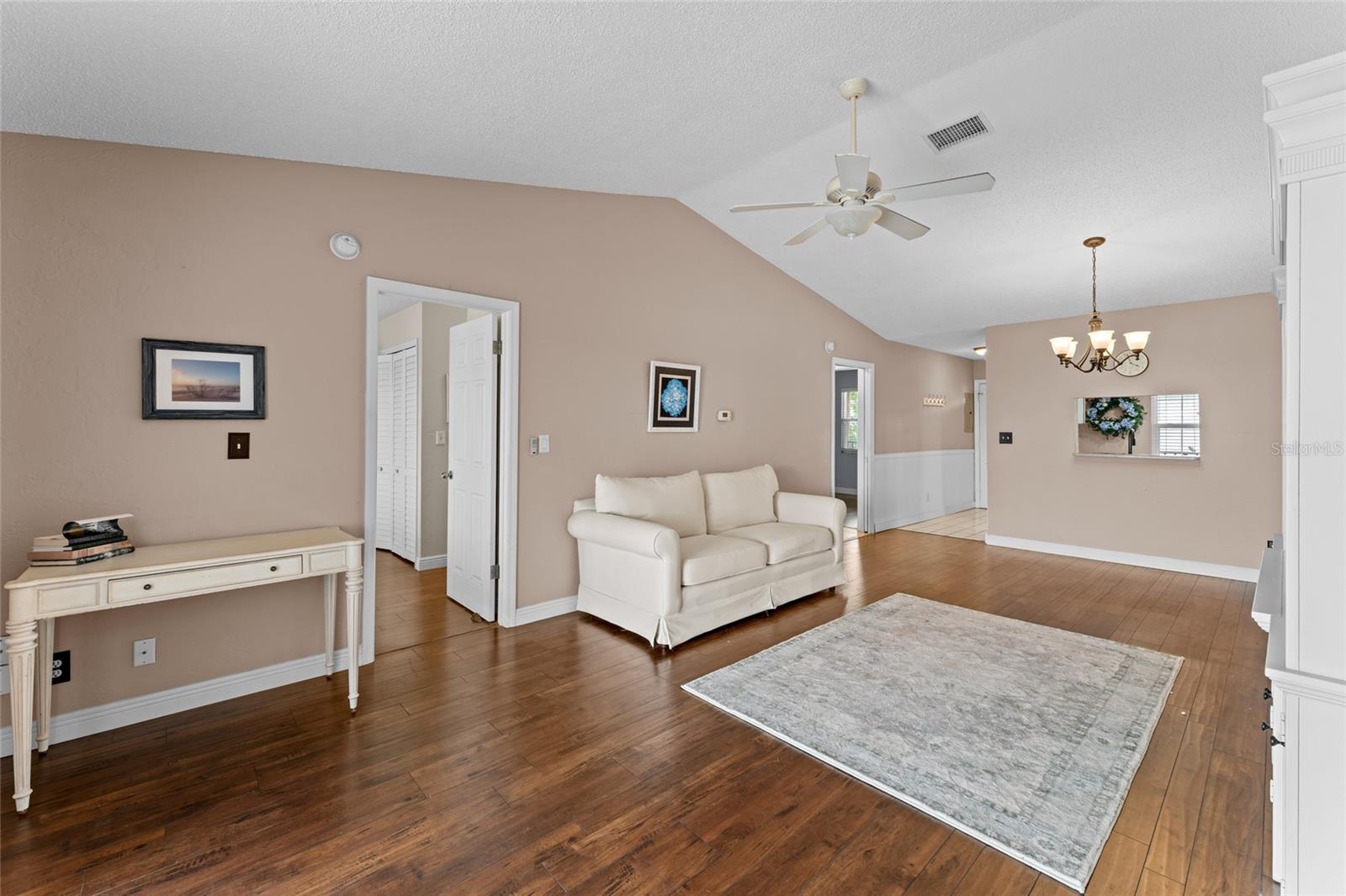 HARBOR POINTE CONDO - Residential