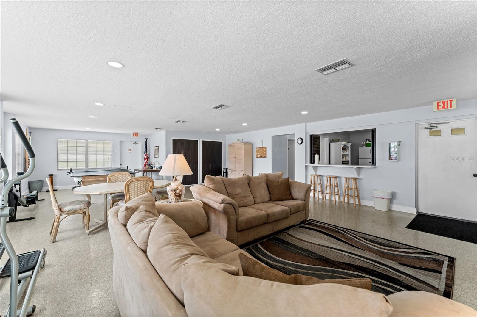 HARBOR POINTE CONDO - Residential